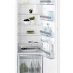 Electrolux IK3318C Kühlschrank links